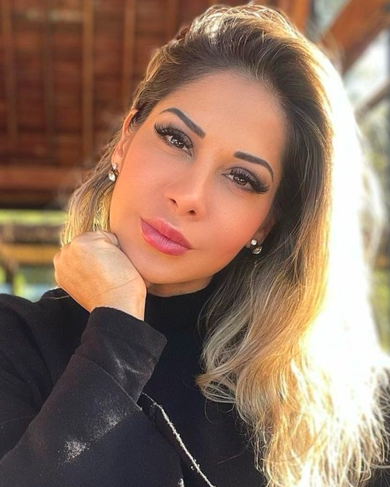 Maíra Cardi